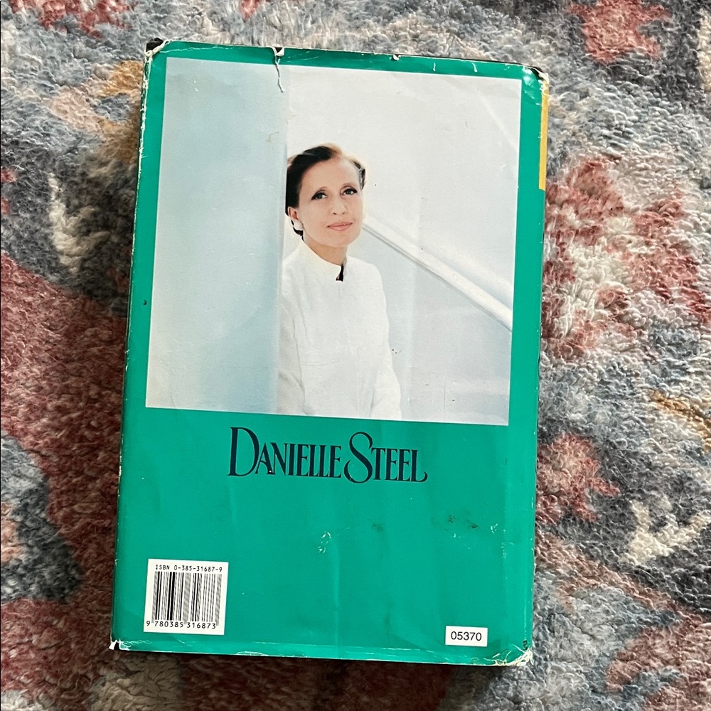 Danielle Steel 'Journey' Hardcover Book - Picture 3 of 3